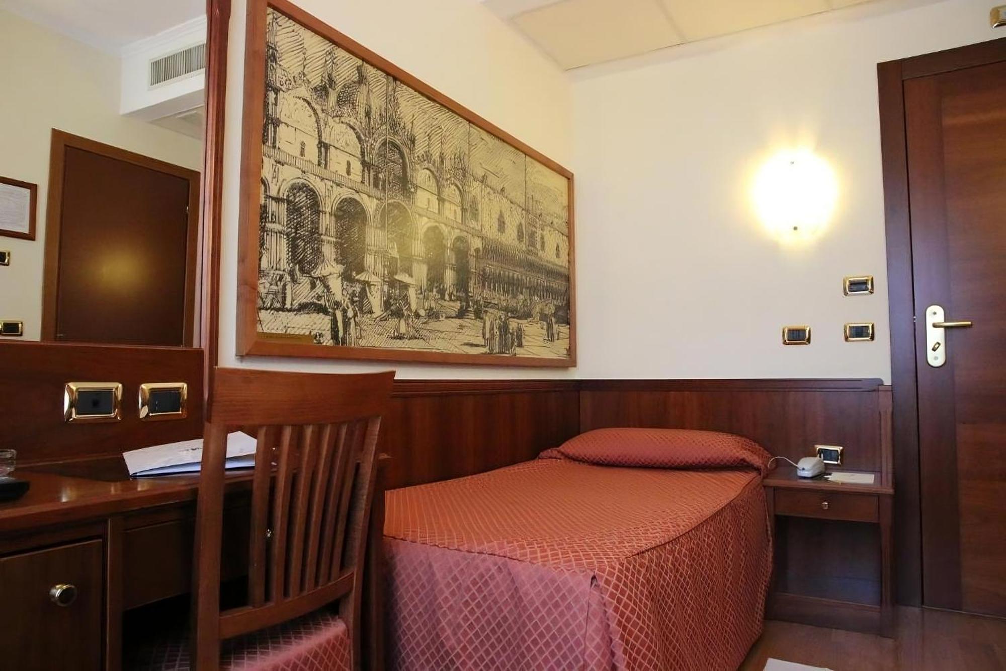 Hotel President Venezia Mestre Eksteriør billede