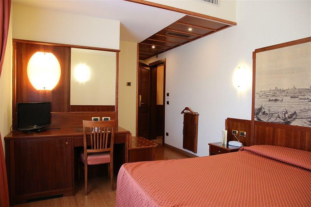 Hotel President Venezia Mestre Eksteriør billede