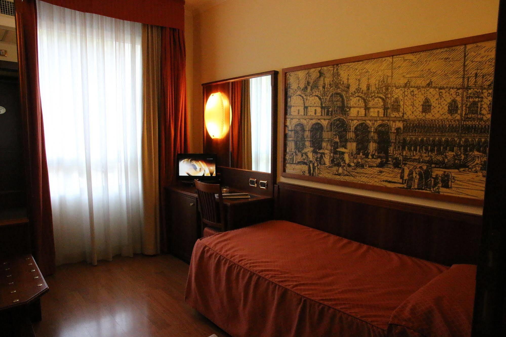 Hotel President Venezia Mestre Eksteriør billede